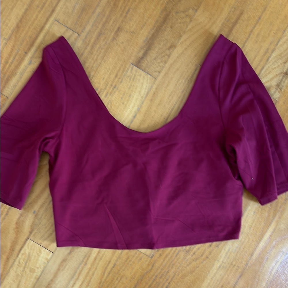 Athleta Burgundy Women's athletic crop Top